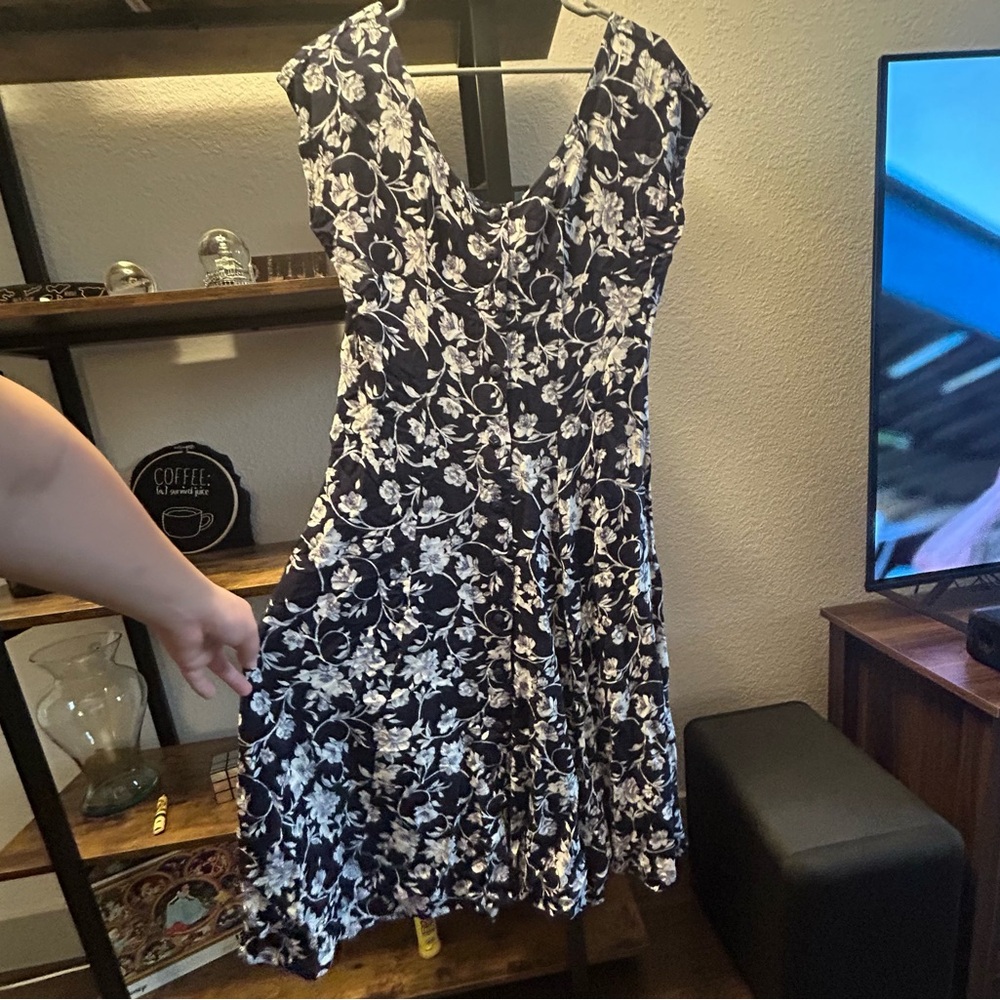 MODA INT’L Floral Midi Dress